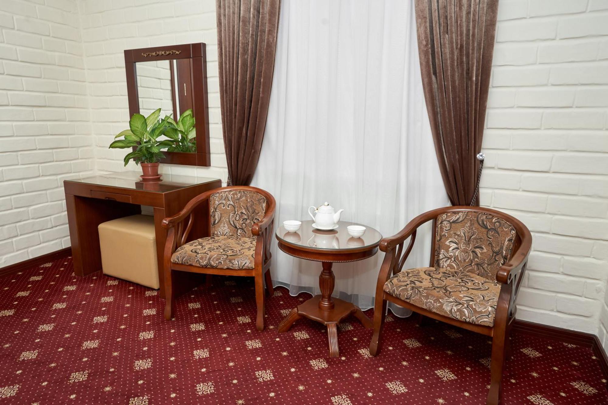 Hotel Rakat Plaza Tashkent Esterno foto