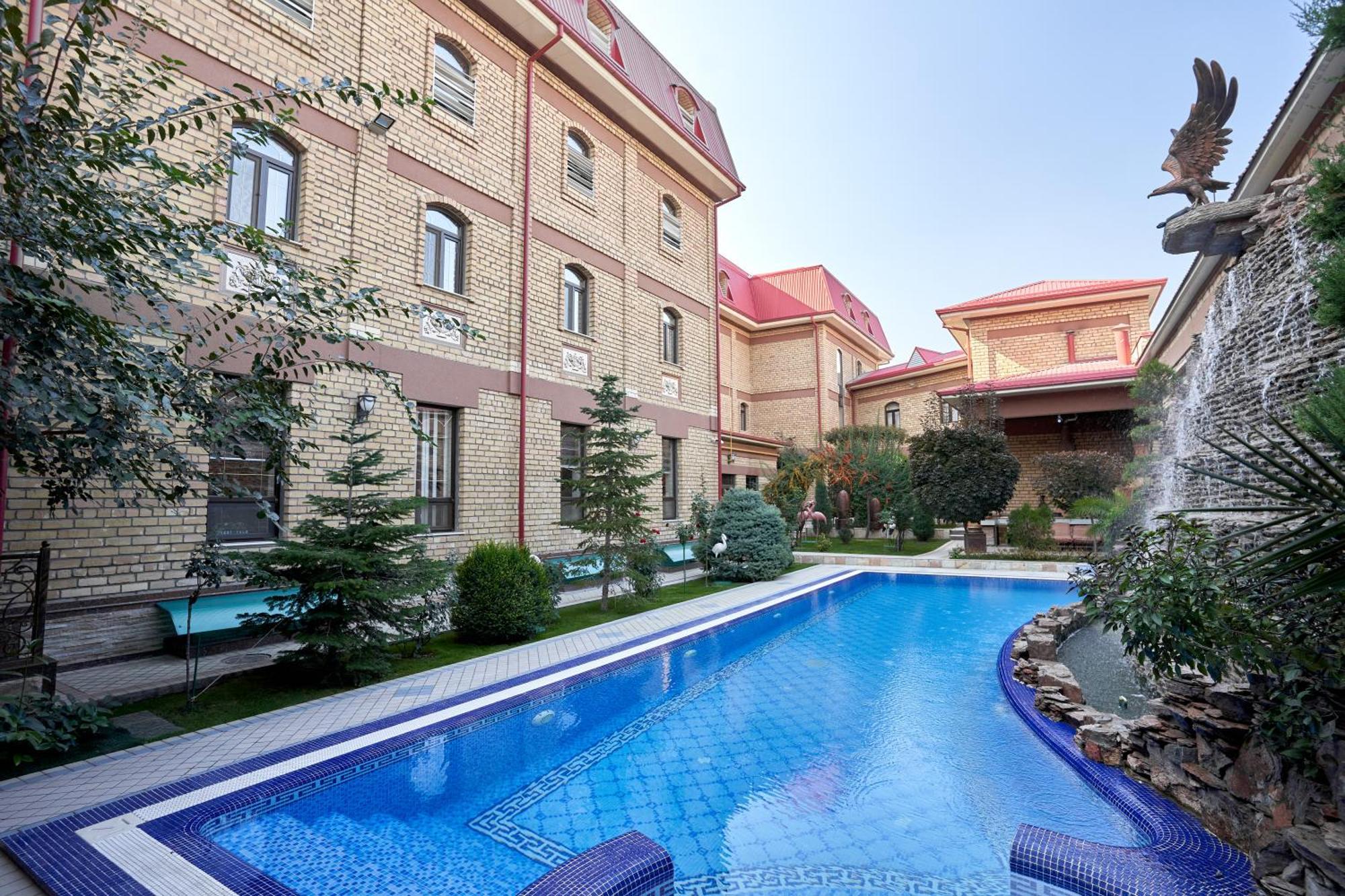 Hotel Rakat Plaza Tashkent Esterno foto