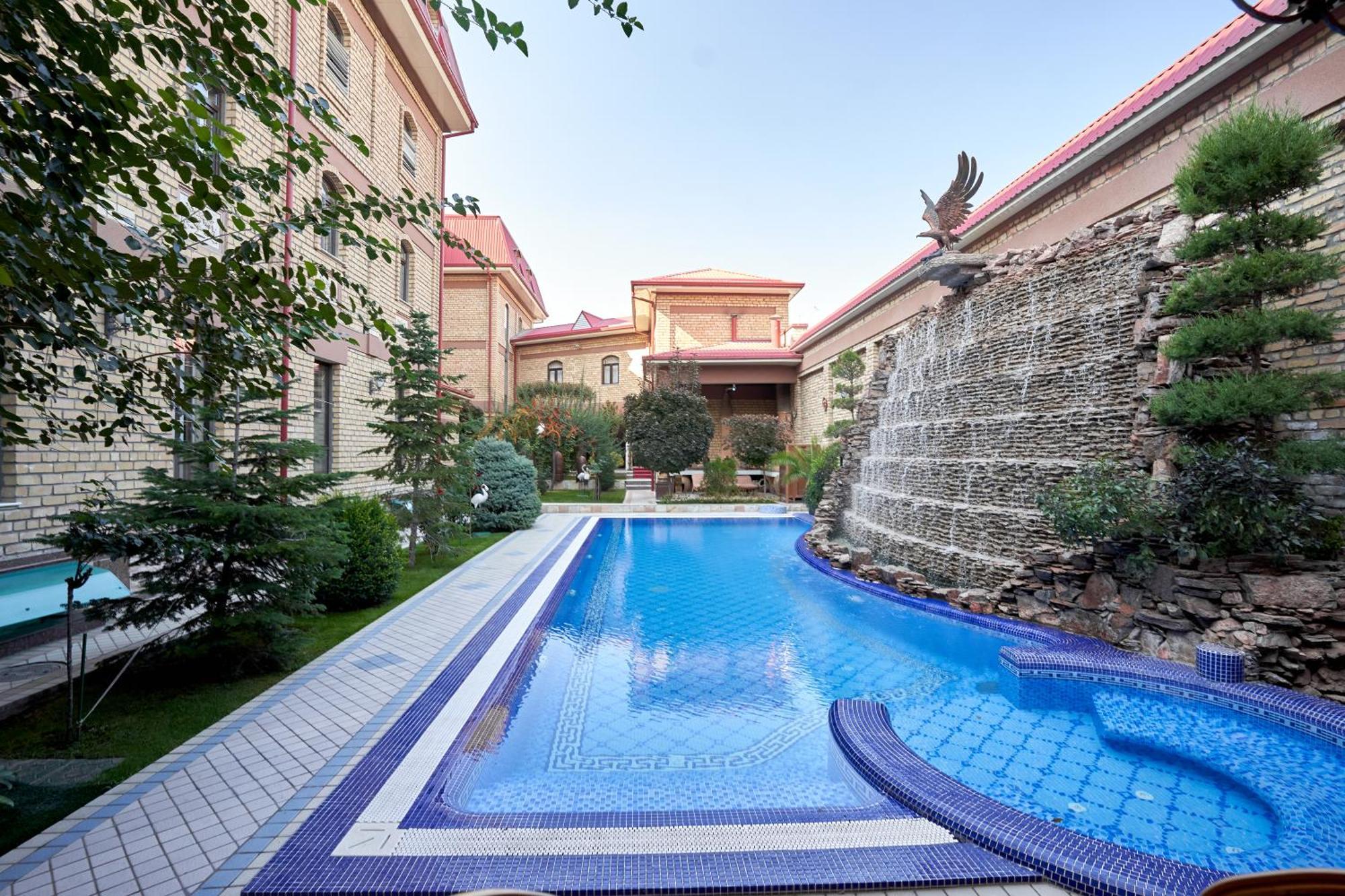 Hotel Rakat Plaza Tashkent Esterno foto